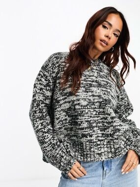 ASOS DESIGN oversized jumper with crew neck and side splits in grey marled